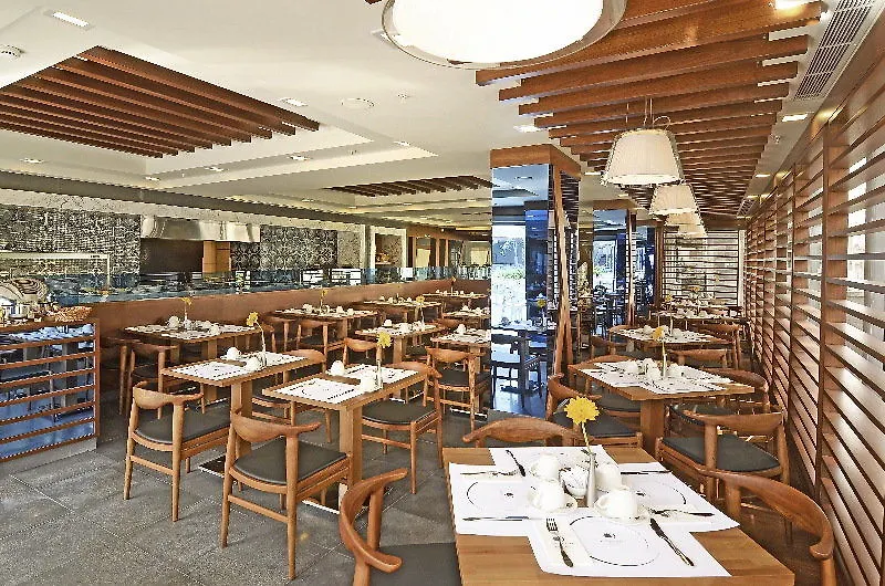 Doubletree By Hilton Kuşadası