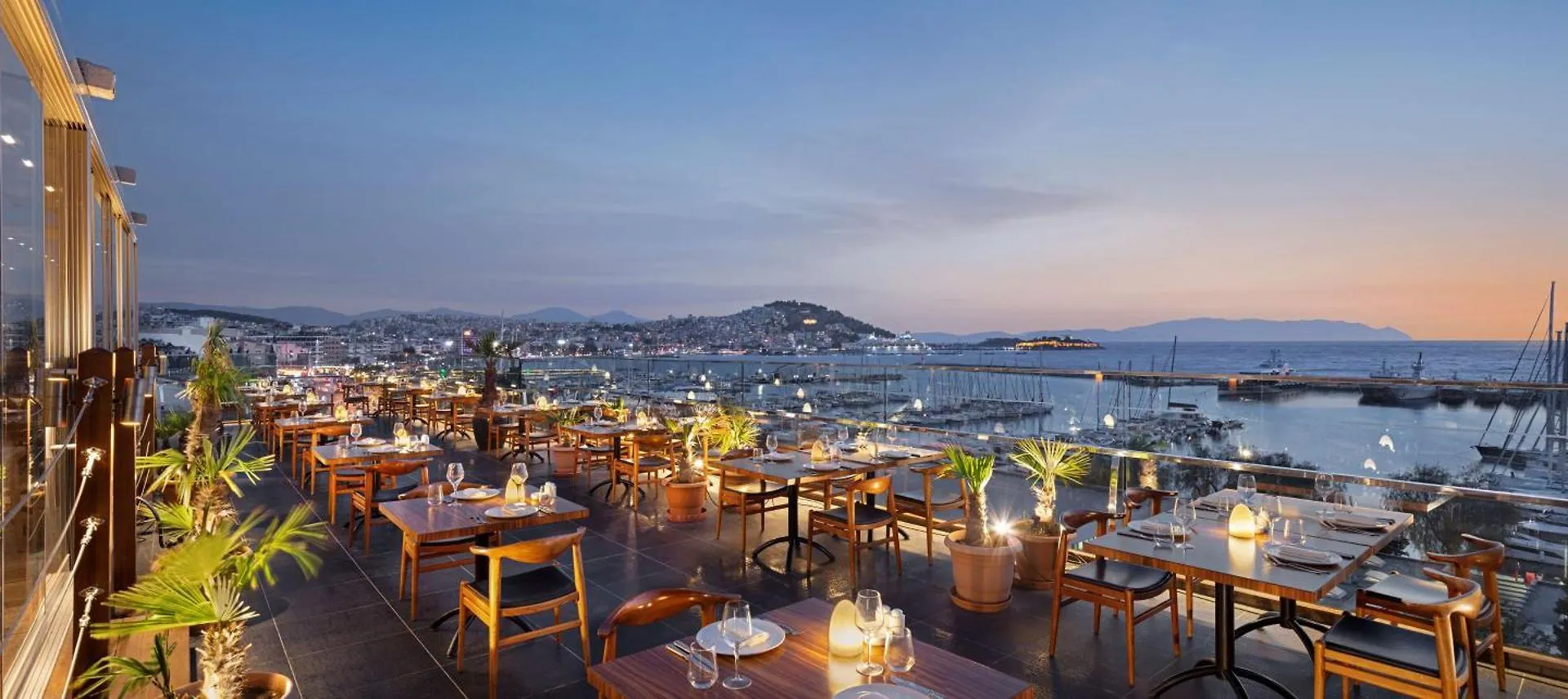 Doubletree By Hilton Kusadasi