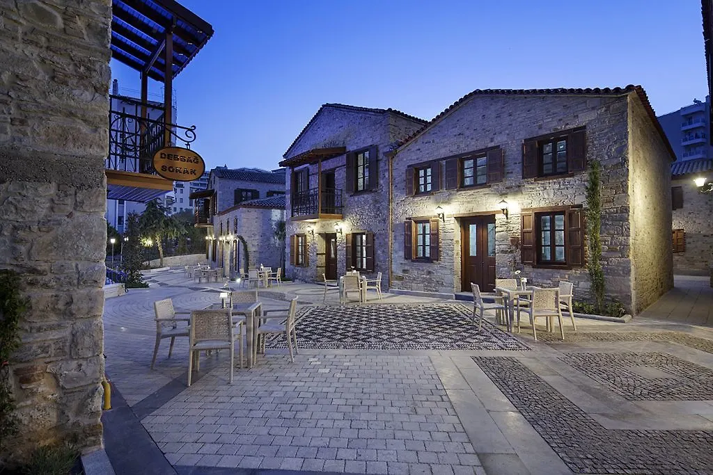 Doubletree By Hilton Kusadasi 4*,
